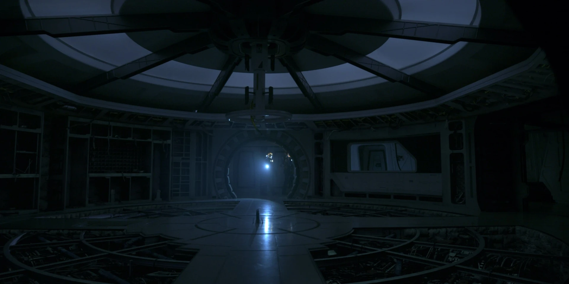 Lost in Space S01 spaceship interior Raynault vfx